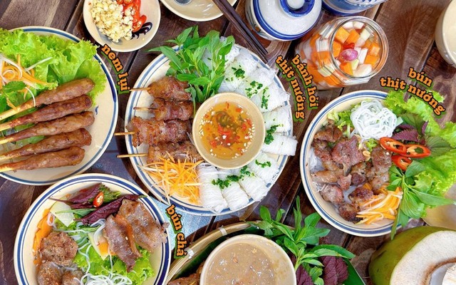 Bánh Ngon - Bún Chả, Bánh Cuốn & Cơm Chiên - Cầu Bè