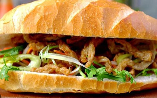 Bánh Mì Chả Cá - Cà Phê Pha Máy Bảo Lộc - Phan Huy Ích