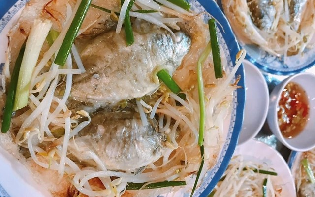 Cây Sung Quán - Bánh Xèo Làng Chuồn - Nguyễn Sinh Cung