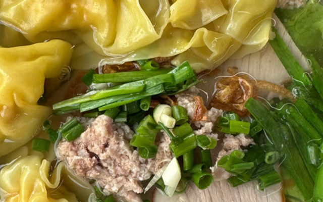 Vỹ Ký 2 - Hủ Tiếu Mì & Hoành Thánh