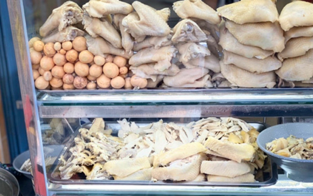 Hủ Tiếu Gà Nguyễn Kim - Hậu Giang