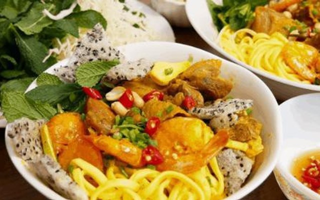 Bánh Ướt Lòng Gà - Mì Quảng Hội An - Bảy Hiền