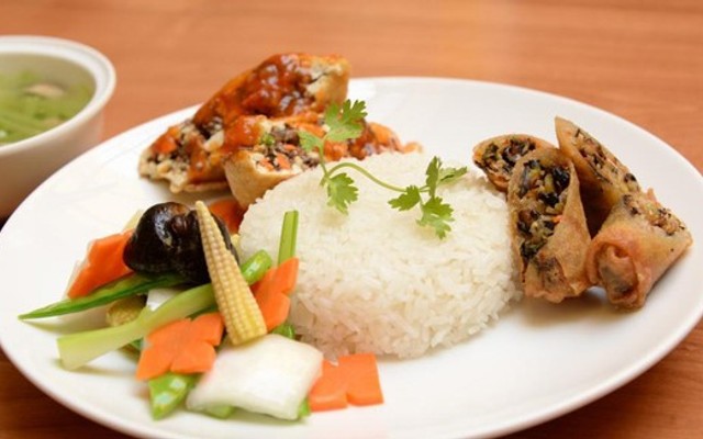 Cơm Chay Diệu Giác - Lê Văn Thọ