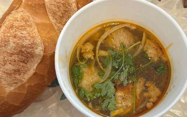 Sành Coffee - Tân Cảng