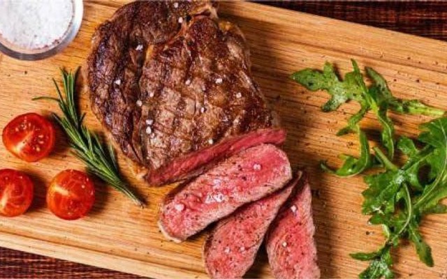 Lâm Phương - Bít Tết Sốt Thái