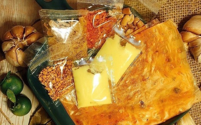 Bánh Tráng Phơi Sương & Đồ Ăn Vặt - Hoàng Mai