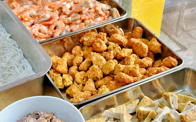 Bánh Canh Chả Cua Huế - Bánh Canh Đặc Biệt - 178 Lạc Trung