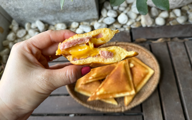 Tiệm Bánh Hotdog - Phú Thuận