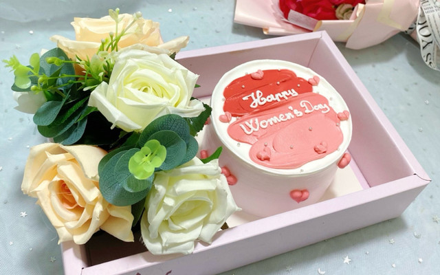 Green Bakery - Bánh Sinh Nhật, Tiramisu & Bông Lan Trứng  Muối - Phùng Hưng