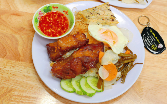 Cơm Tấm Bà Tám - Lê Trọng Tấn