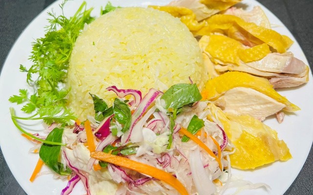 Tiệm Cơm Gà Xá Xíu - Đoàn Thị Điểm