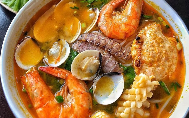 Bún Hải Sản - Tâm Nhỏ - Nghi Tàm