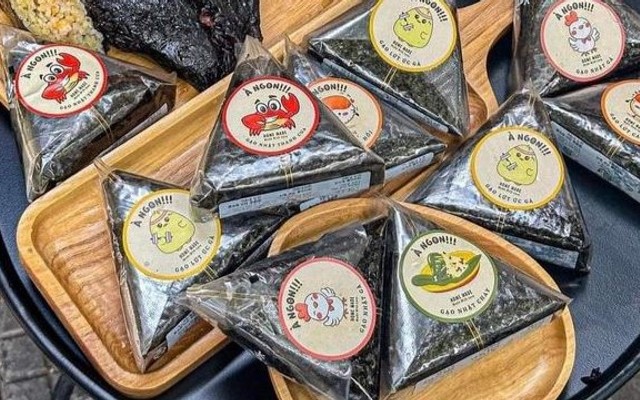 À Ngon - Onigiri, Bread & Drinks