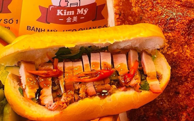 Bánh Mì Heo Quay - Kim Mỹ