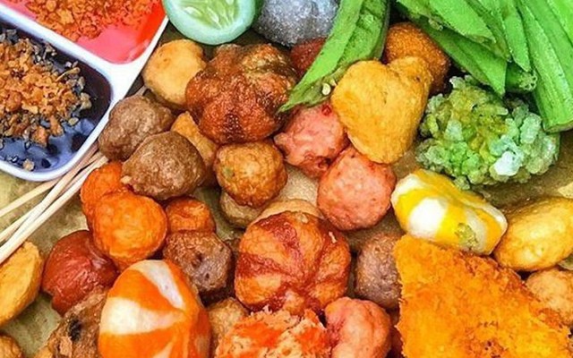 Ăn Vặt Vườn Lài - Cá Viên Chiên & Vịt Lộn Nước Dừa