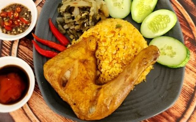 Cơm Gà Ta Xối Mỡ 83