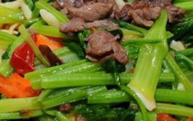 Cơm Chiên - Mỳ Quảng Gà Đá Tin Tưởng