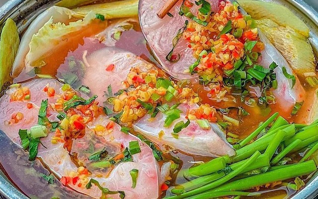 Quán Lẩu Cá Thanh Xuân 79K - Cách Mạng Tháng 8