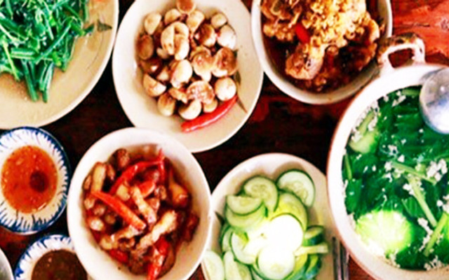 Quán Cơm Út Ghiền - Cơm Trưa - Nguyễn Hữu Tiến