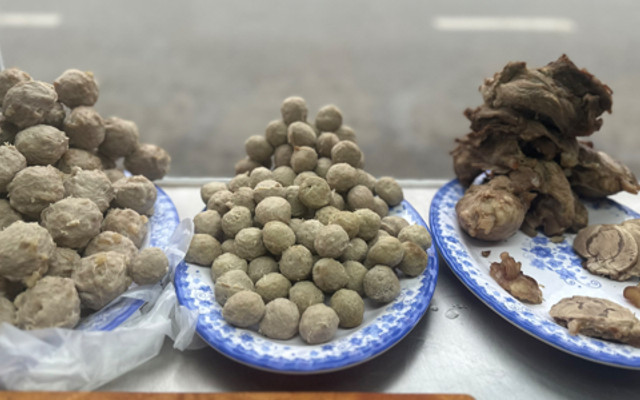 Hủ Tiếu Bò Viên Bảo Xuyến - Bà Hom