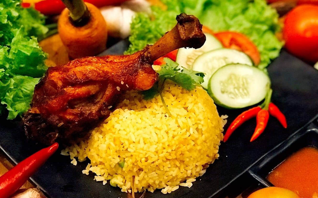 Cơm Gà Hội An - Tạ Quang Bửu