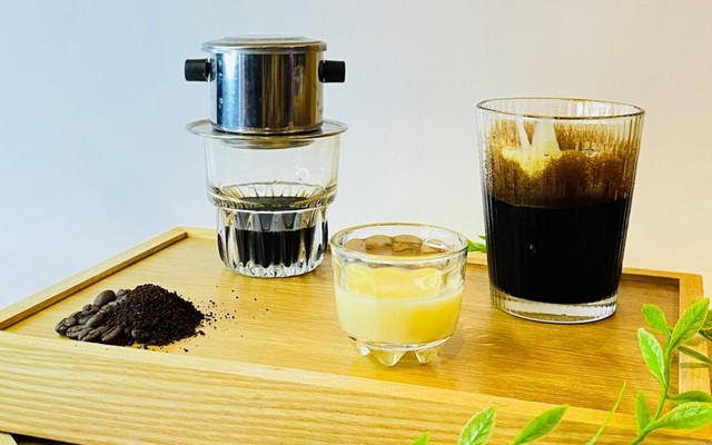 Cà Phê, Trà & Đồ Ăn - Dưới Hiên Nhà - 115A Trần Văn Dư