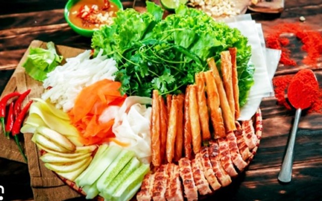 Duy Quang - Cơm Gà, Bún Đậu Mẹt & Nem Nướng Nha Trang