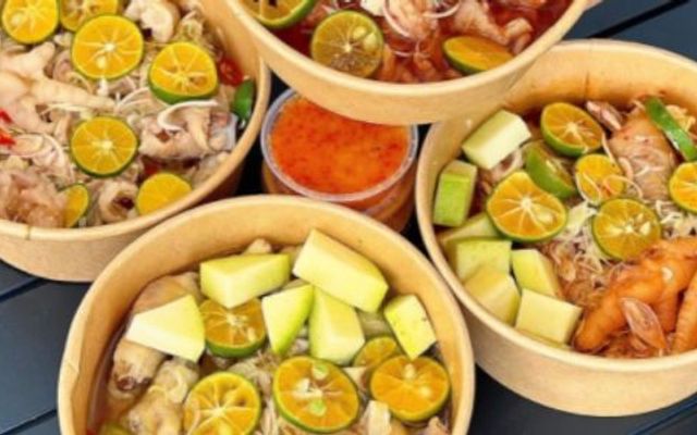 Chân Gà Sốt Thái A Siêu - Cách Mạng Tháng Tám