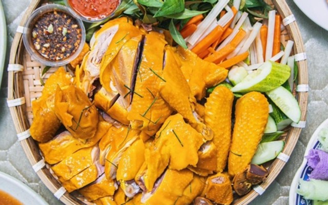Thanh Xuân Quán - Gà Ủ Muối & Ăn Vặt - 30/4