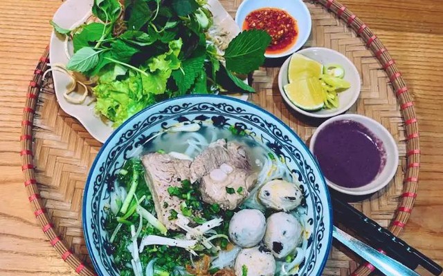 Gánh Bún - Sườn Mọc Riêu Cá - Hoàng Sa