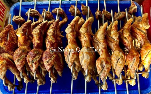 Gà Nướng Quốc Tuấn