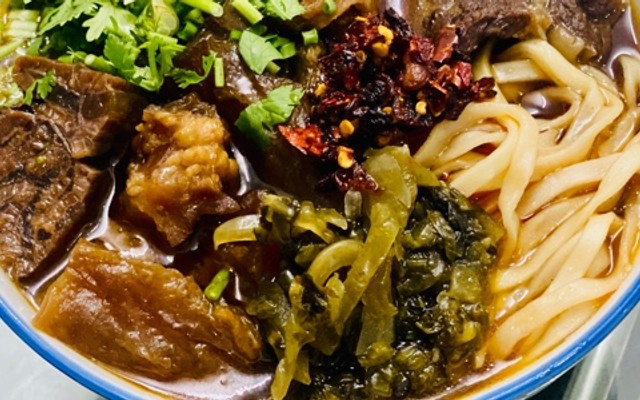 RF Real Full - Đồ Ăn Đài Loan, Cơm Văn Phòng & Mì Bò - Hoàng Quốc Việt