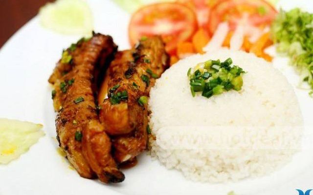 Cơm Gà Xối Mỡ Sơn Ký - Thích Quảng Đức