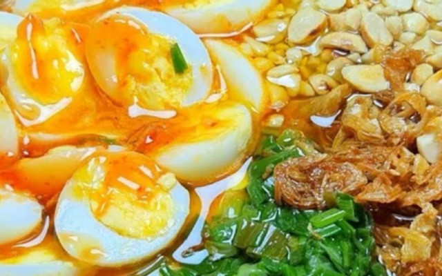 Son - Bánh Tráng Chấm Trứng Lòng Đào & Tóp Mỡ