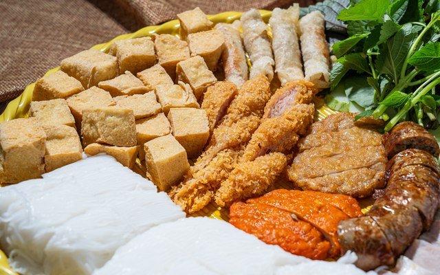 Bún Đậu Hàng Khay - Tân Kỳ Tân Quý