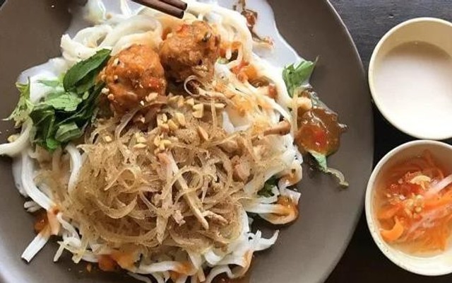 Bánh Bèo & Tằm Bì Diễm - Trần Văn Thành