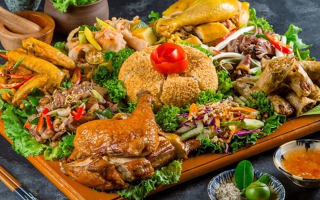 Gà Tươi 556 - Mẹt Gà & Lẩu Gà - Xuân Mai Complex