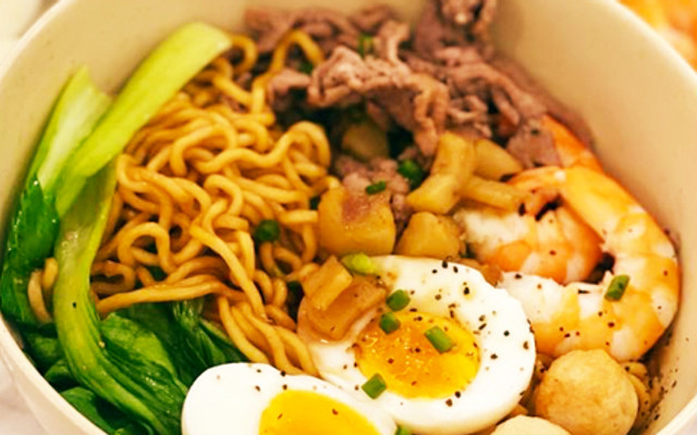 Trà Trộn - Mì Trộn & Trà Sữa - Trương Quyền