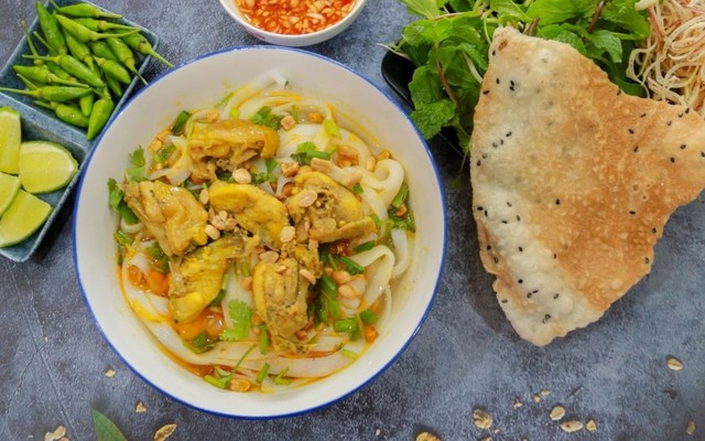 Quán Trần Chân - Mỳ Quảng Gà Tôm Thịt