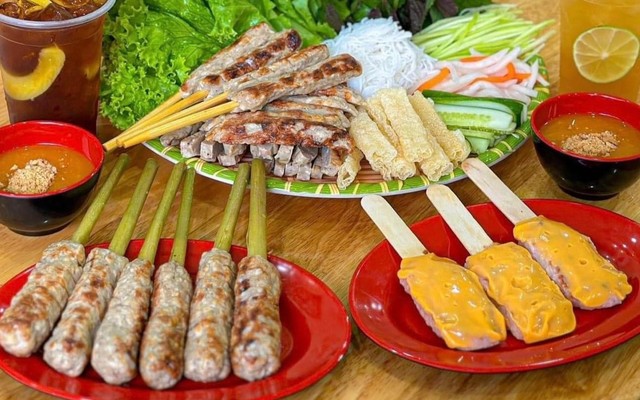 Nem Nướng Nha Trang Cô Ba - Đường N1