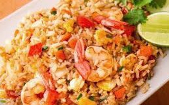 Quán Tiến - Cơm Gia Đình & Nhậu Bình Dân