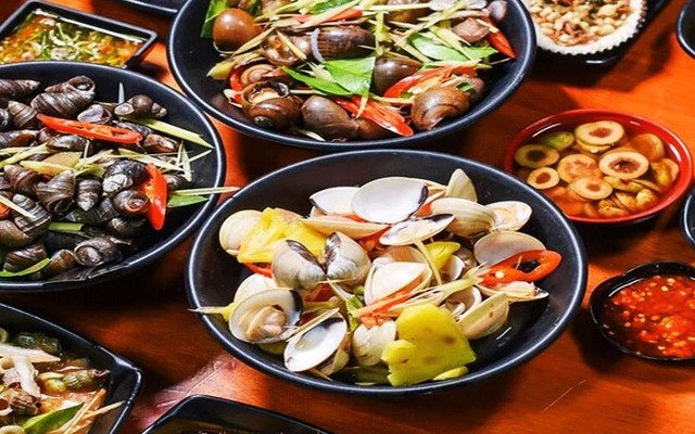 Ốc Nguyễn - Chân Gà & Ăn Vặt - Quan Hoa
