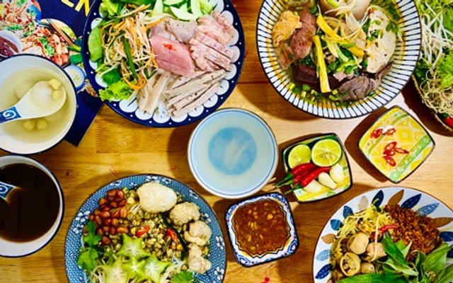 Món Ngon Xứ Huế