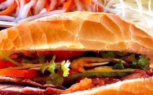 Cơm Bà Hai - Độc Lập