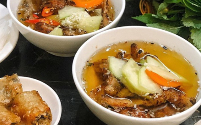 Quán Quen - Bún Chả Hà Nội & Nem Cua Bể
