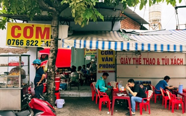 Cơm Bình Dân & Cơm Gà Chiên Ký - Trần Thái Tông