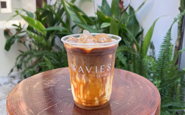 Wavies - Café & Matcha - 362/3 Hoàng Văn Thụ