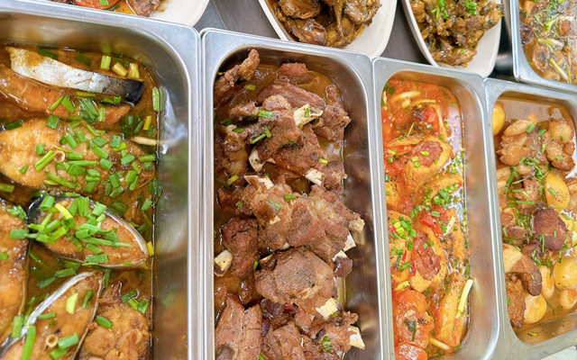 Quán Hương - CƠM VĂN PHÒNG BÌNH DÂN - Tạ Quang Bửu