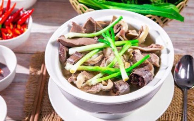 Cháo Lòng Má Heo Cây Sung - Đường Số 4