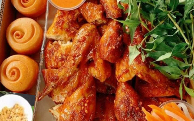 Gà Quay Cơm Lam & Bánh Bao Gô Gi - Phan Văn Hớn